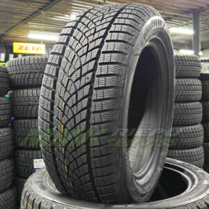 215/55R17 Goodyear UltraGrip Performance+ 98V XL - Vissezonas riepas / Ziemas riepas