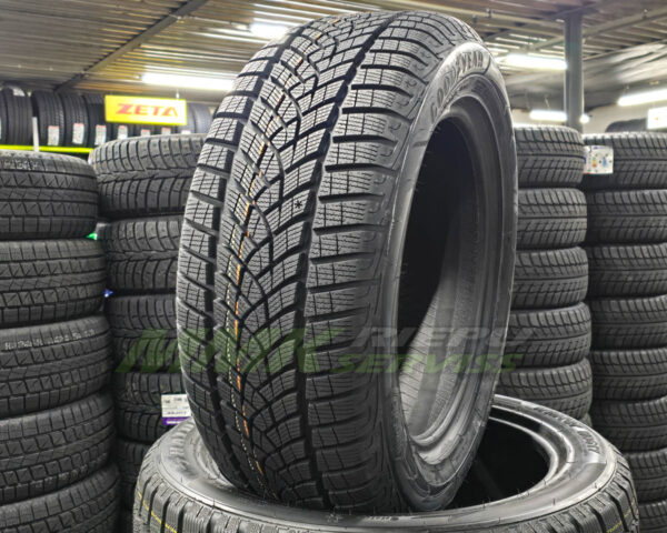 215/55R17 Goodyear UltraGrip Performance+ 98V XL - Vissezonas riepas / Ziemas riepas