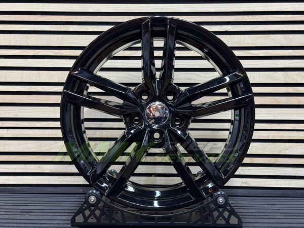 R17X7.5 5X112 ET30 66.6 Y0136 Black (BL) - Image 4