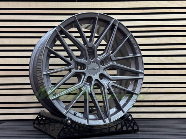 R18X8 5X120 ET35 72.6 ARCEO SEVILLA Titanium - Aluminija A riepas