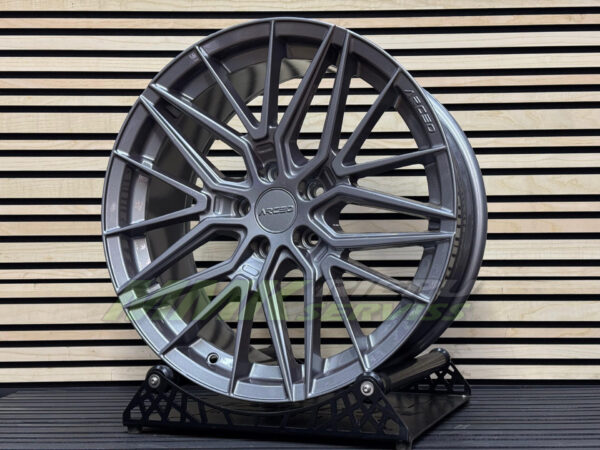 R19X8.5 5X114.3 ET35 73.1 ARCEO SEVILLA Titanium - Aluminija A riepas