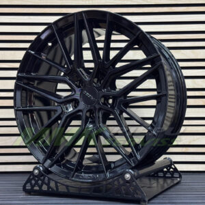 R19X9.5 5X112 ET40 73.1 ARCEO SEVILLA Black - Aluminija A riepas