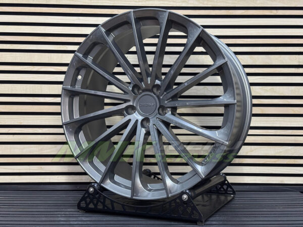 R20X9 5X108 ET35 63.4 ARCEO BERLIN Titanium Silver - Aluminija A riepas