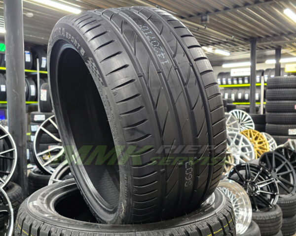 235/45R18 Maxxis Victra Sport 5 VS5 98Y XL DOT22 - Vasaras riepas