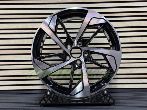 R18X8 5X112 ET39 66.5 XE139 (BK5366) Black Polished (MB) - Aluminija A riepas