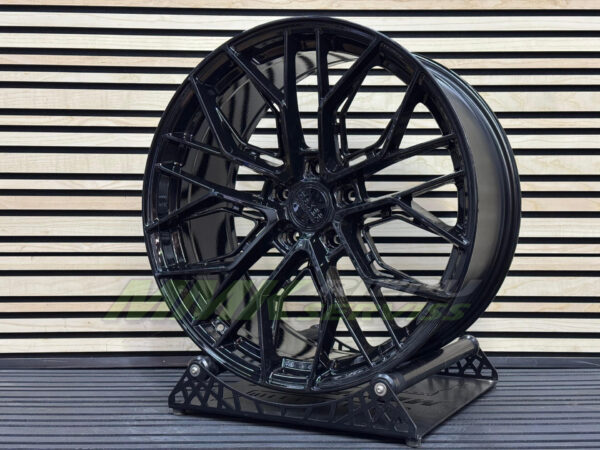 R20X10.5 5X120 ET30 72.6 HX015F (3S5981) Black (BL) HAXER HYBRID FORGED - Aluminija A riepas
