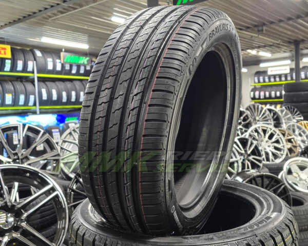 225/35R19 Barum Bravuris 5HM 88Y XL - Vasaras riepas