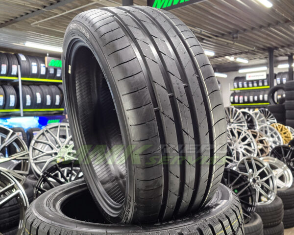 265/45R21 Nokian Hakka Black 3 SUV 108W XL - Vasaras riepas