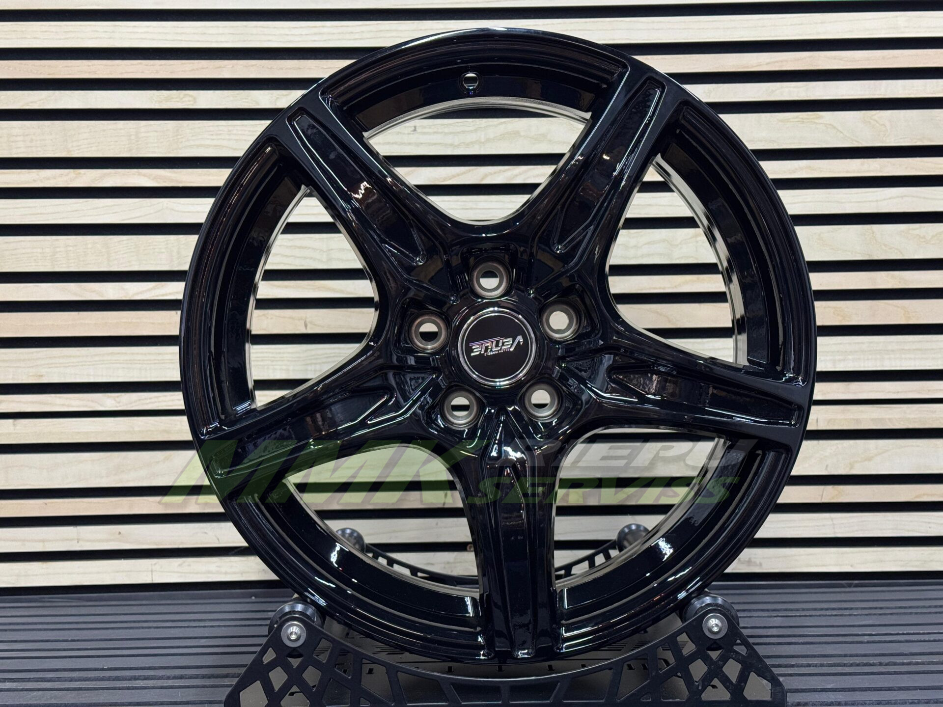 R16X6.5 5X100 ET35 57.1 Venue VL5 Gloss Black - Aluminija A riepas