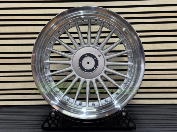 R18X8.5 5X120 ET20 74.1 B1803 Silver+Polished Lip (SP) - Aluminija A riepas