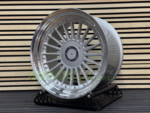 R18X8.5 5X120 ET20 74.1 B1803 Silver+Polished Lip (SP) - Aluminija A riepas