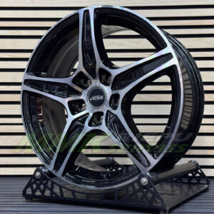R16X6.5 5X114.3 ET45 67.1 Venue VL5 Black Polish