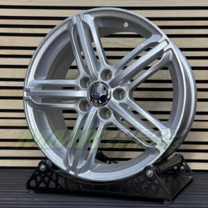 R19X8.5 5X112 ET35 66.5 XF657 (BY482) Silver (SI) - Aluminija A riepas