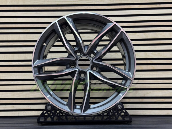 R19X8.5 5X112 ET39 66.5 BK690 (BY1126) Grey Polished (MG) - Aluminija A riepas