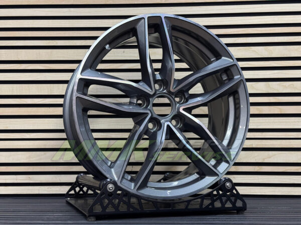 R19X8.5 5X112 ET39 66.5 BK690 (BY1126) Grey Polished (MG) - Image 4