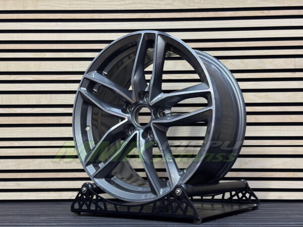 R19X8.5 5X112 ET39 66.5 BK690 (BY1126) Grey Polished (MG) - Aluminija A riepas