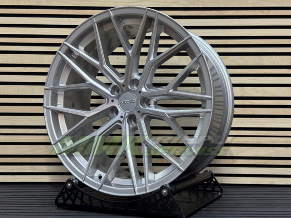 R20X10 5X114.3 ET40 73.1 ARCEO VALENCIA Silver Diamond - Aluminija A riepas