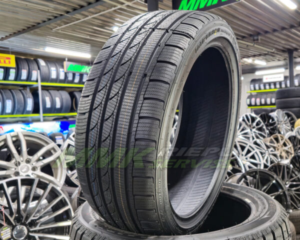 205/40R17 Imperial Snowdragon 3 ICE-PLUS S210 84V XL - Vissezonas riepas / Ziemas riepas