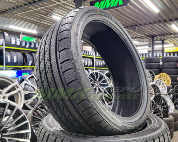 205/40R17 Imperial Snowdragon 3 ICE-PLUS S210 84V XL - Vissezonas riepas / Ziemas riepas