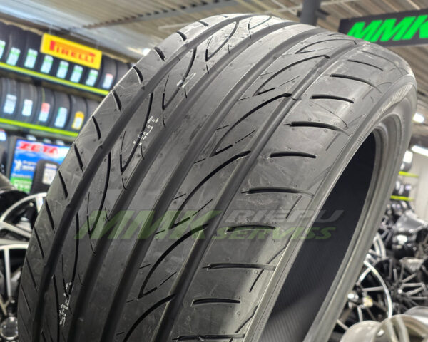 275/40R19 Yokohama ADVAN Fleva V701 105W XL - Vasaras riepas