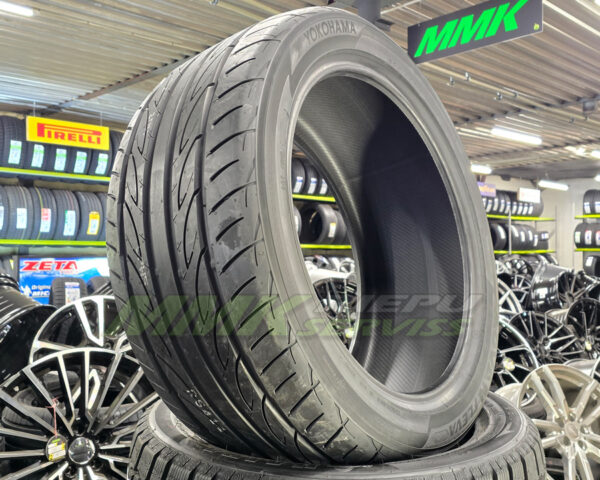 275/40R19 Yokohama ADVAN Fleva V701 105W XL - Vasaras riepas