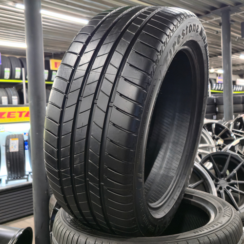 235/55R18 Firestone Roadhawk 2 100V