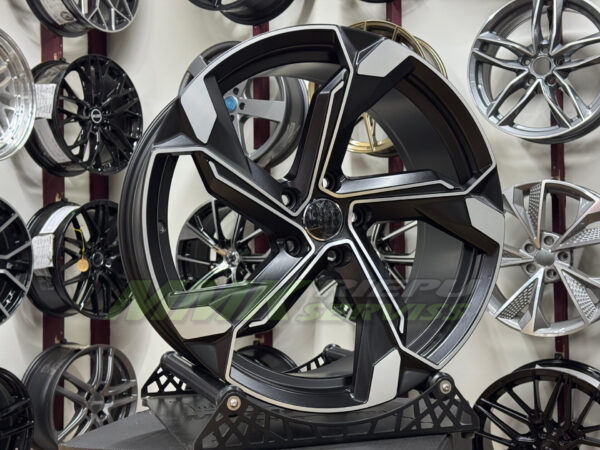 R19X8.5 5X112 ET34 66.5 Y1201 (IN5633) Black Polished Half Matt (MBHM) - Aluminija A riepas