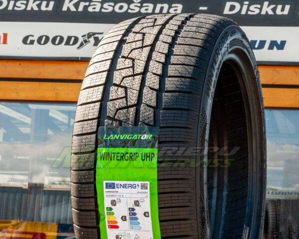 255/40R18 Lanvigator Wintergrip UHP 99V XL - Vissezonas riepas / Ziemas riepas
