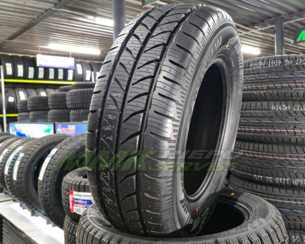 205/65R16C Yokohama W.drive WY01 107/105T - Vissezonas riepas / Ziemas riepas