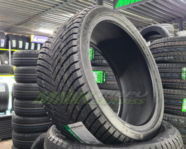 235/50R18 Rockblade Winterplus Stud 2 101T XL - Vissezonas riepas / Ziemas riepas