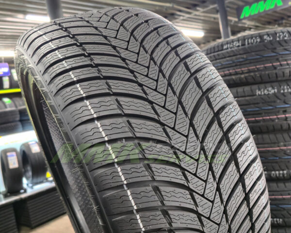 235/50R19 Triangle EffeXWinter TW421 103V XL RP - Vissezonas riepas / Ziemas riepas