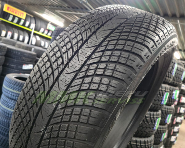 235/55R19 Yokohama ADVAN Winter V907 105V XL - Vissezonas riepas / Ziemas riepas