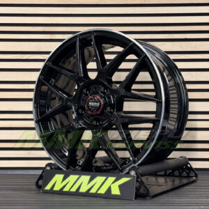 R17X7.5 5X112 ET35 79.5 Momo Competizione Glossy Black Polished Lip - Aluminija A riepas