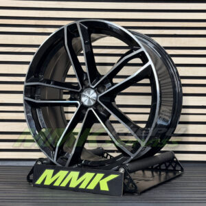 R18X8 5X100 ET40 73.1 PDW Gloss Black - Aluminija A riepas