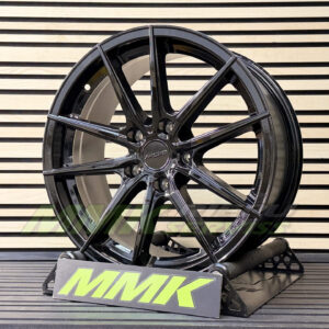 R18X8 5X120 ET33 72.6 ARCEO MONACO Glossy Black - Aluminija A riepas