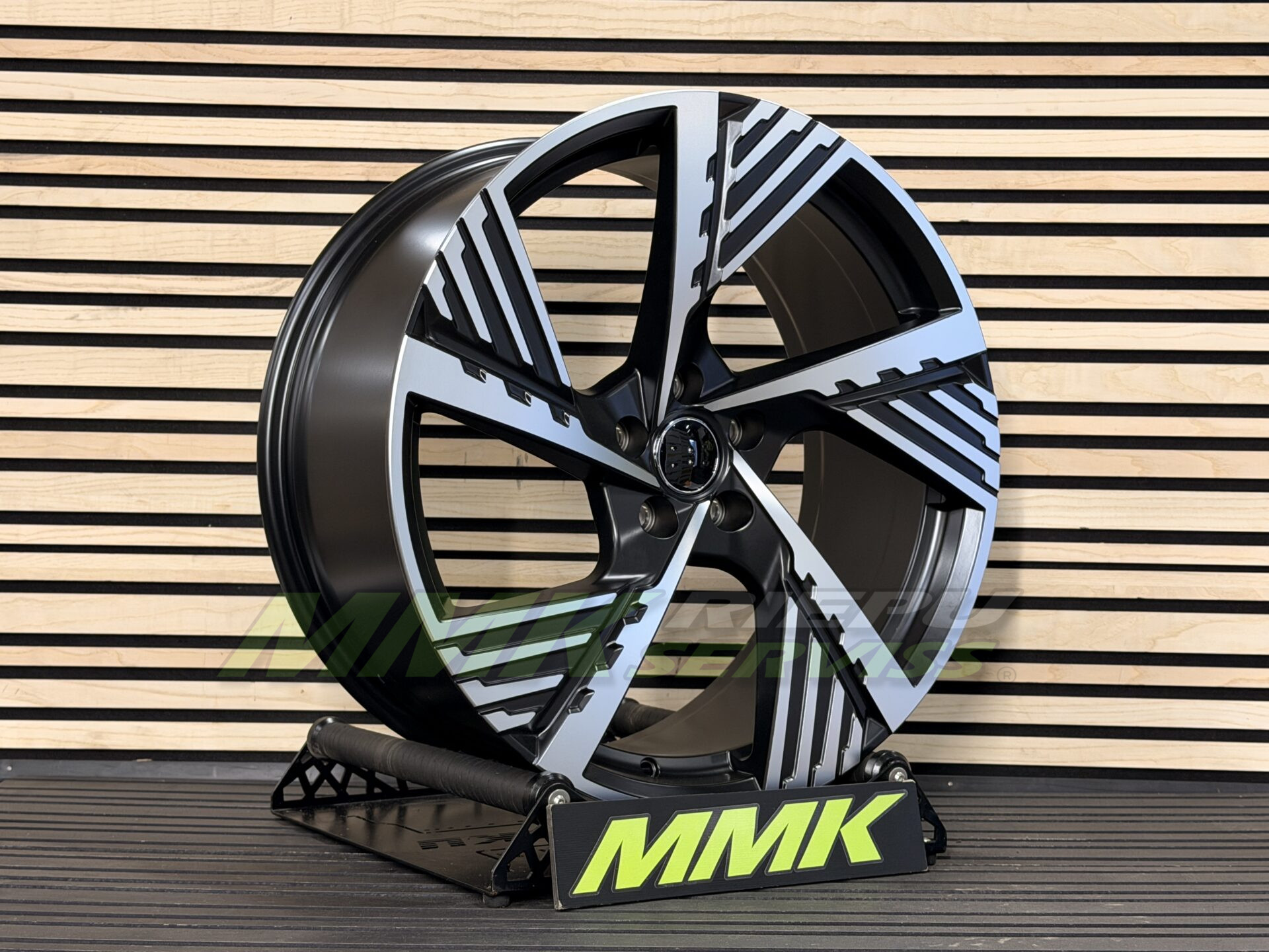 R19X8 5X112 ET34 66.5 I5639 Black Polished Half Matt (MBHM) - Aluminija A riepas