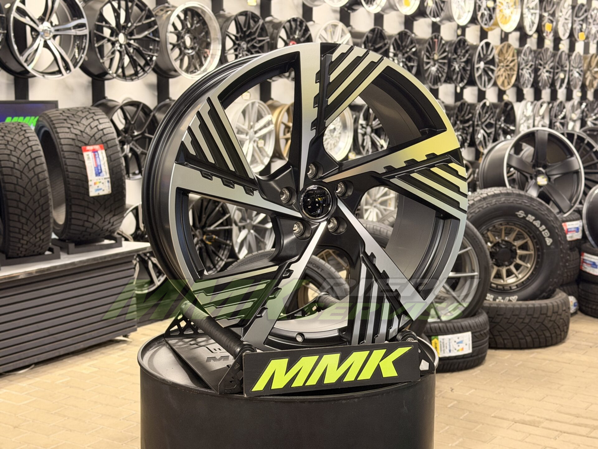 R19X8 5X112 ET34 66.5 I5639 Black Polished Half Matt (MBHM) - Aluminija A riepas