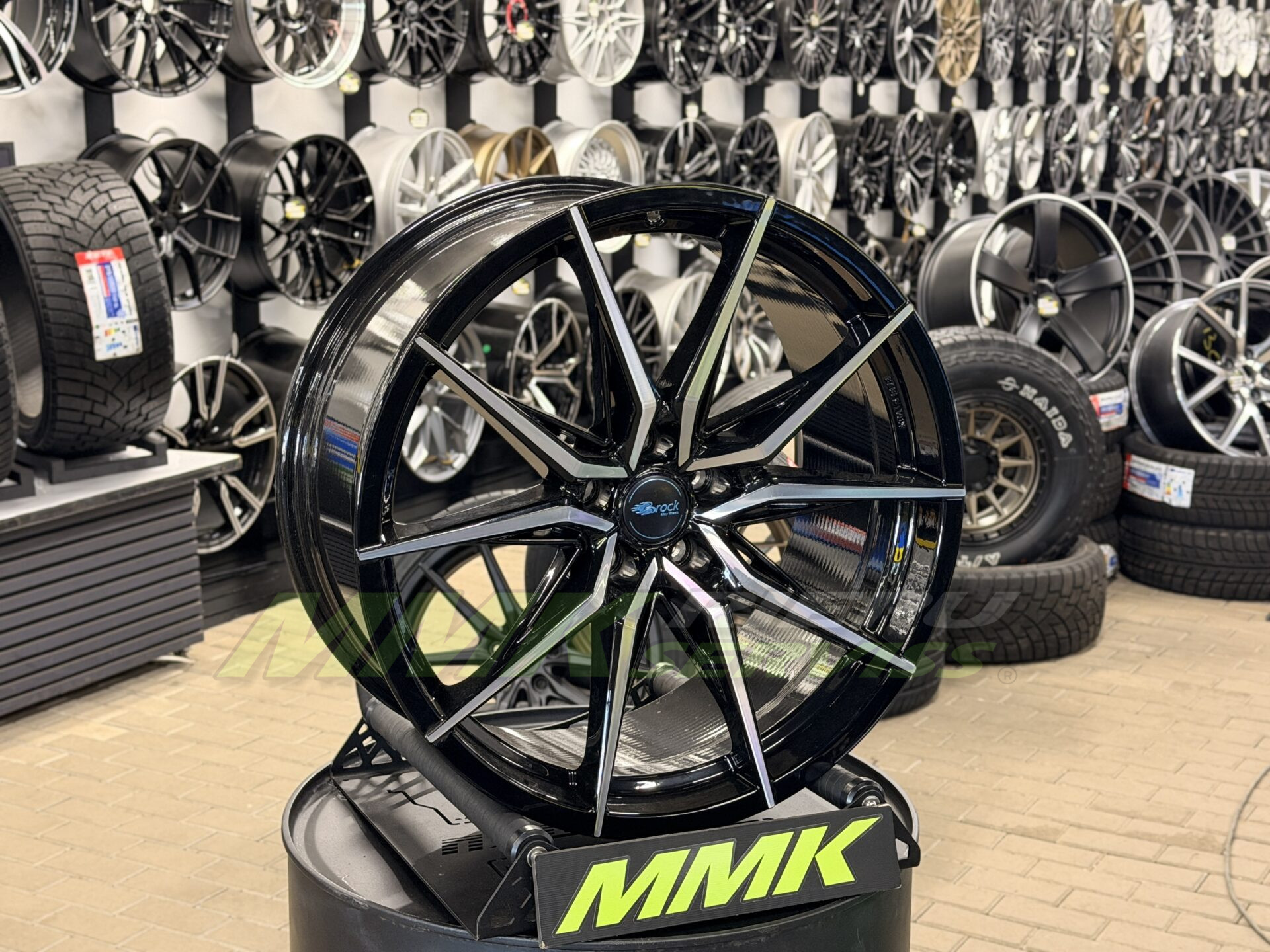 R20X9.5 5X112 ET35 66.6 Brock B42 Schwarz Glanz Voll-Poliert (SGVP) - Aluminija A riepas