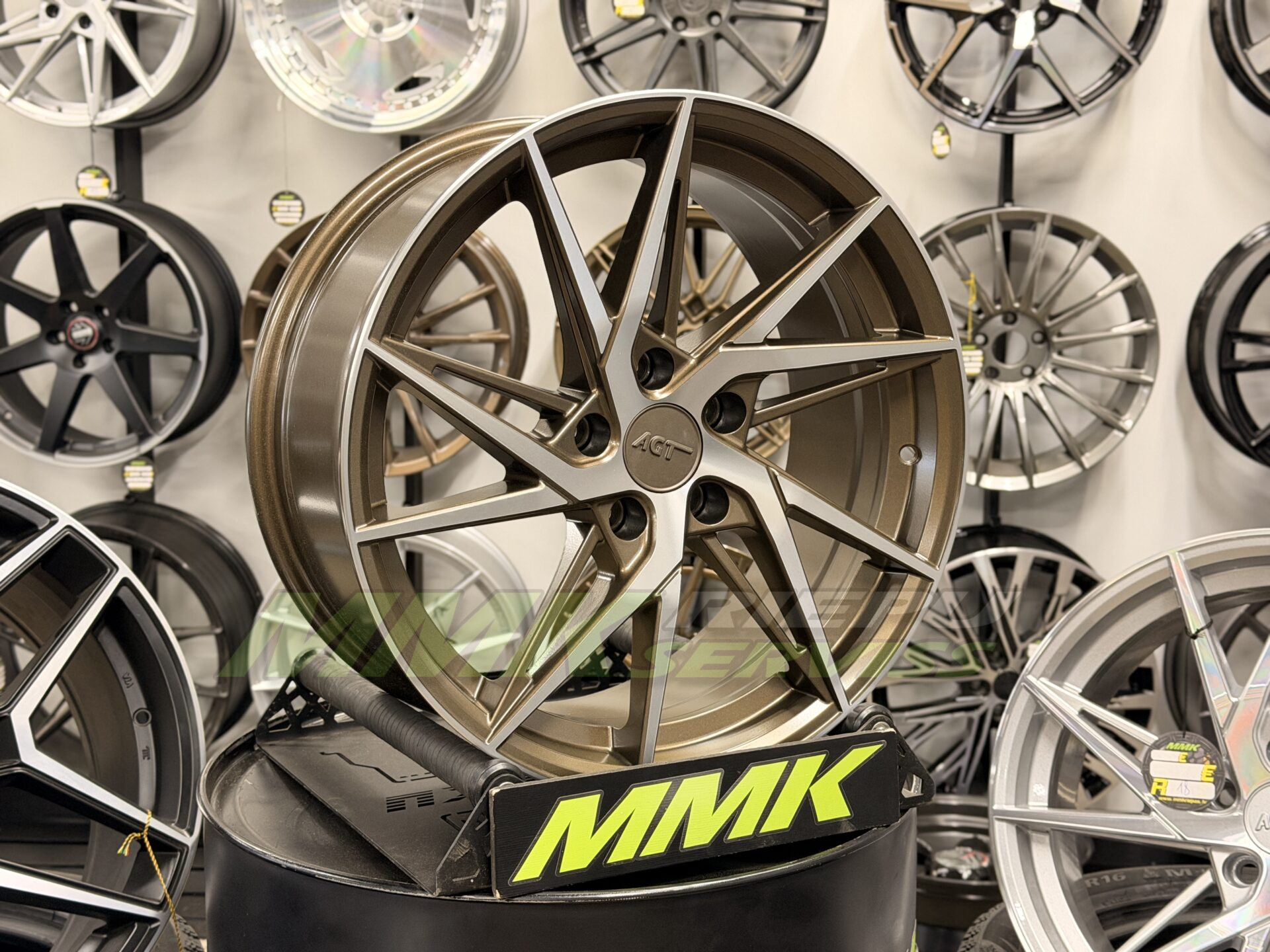 R18X8 5X108 ET35 72.6 AGT Wheels 18259 Matt Bronze Diamond - Aluminija A riepas