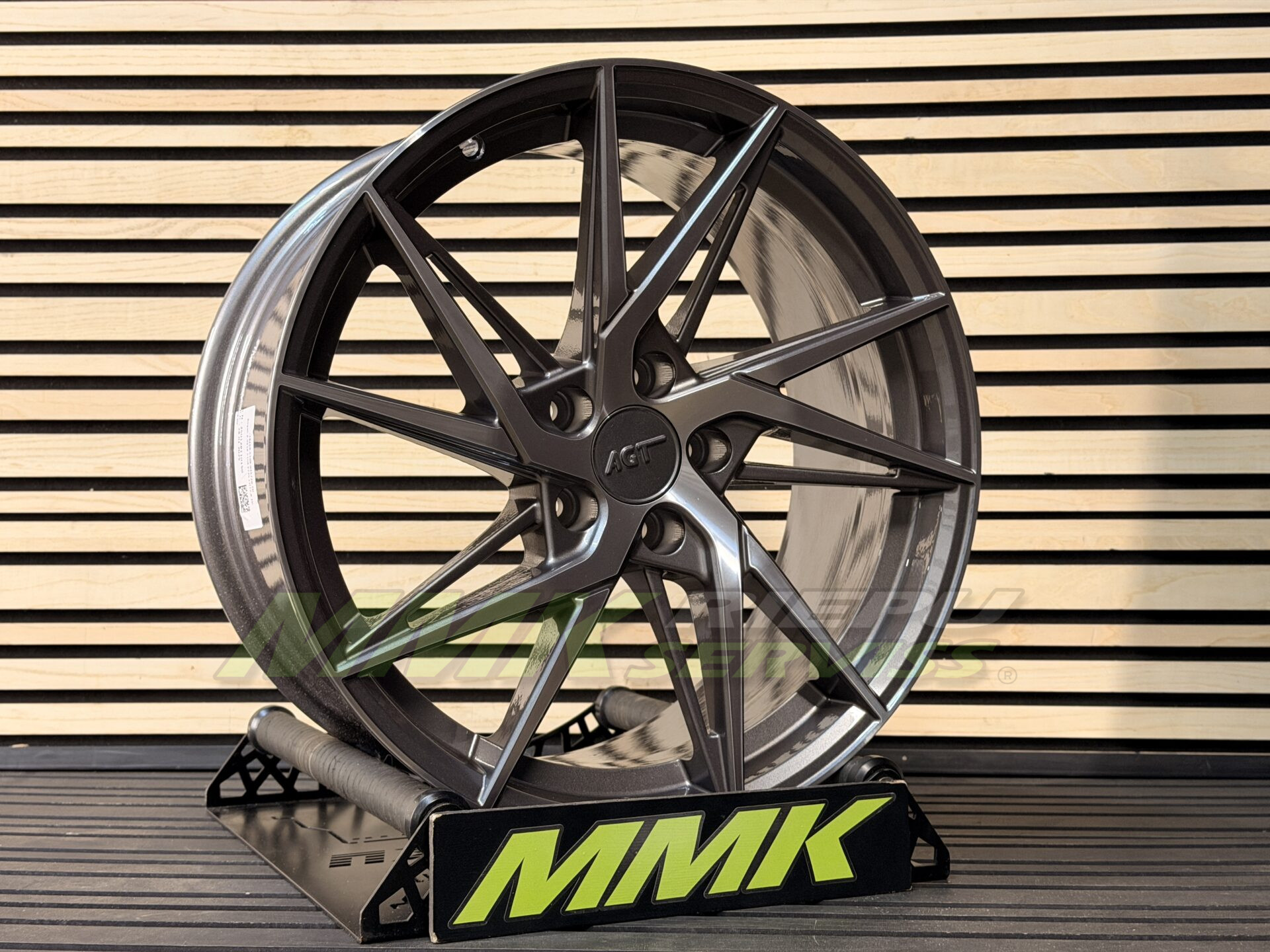 R18X8 5X108 ET35 72.6 AGT Wheels 18259 Titan Diamond - Aluminija A riepas