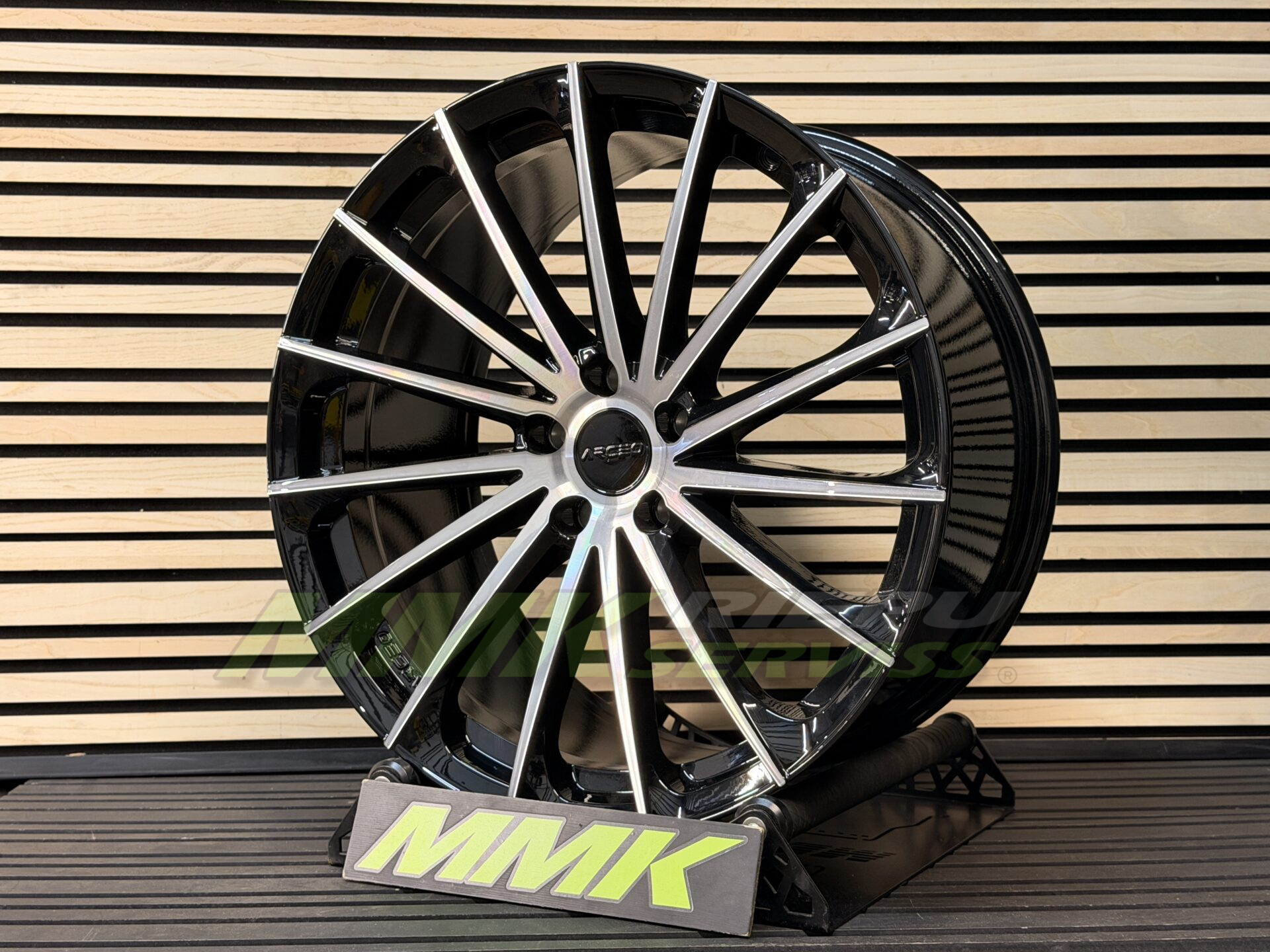 R20X10 5X112 ET40 66.6 ARCEO BERLIN Black Diamond - Aluminija A riepas