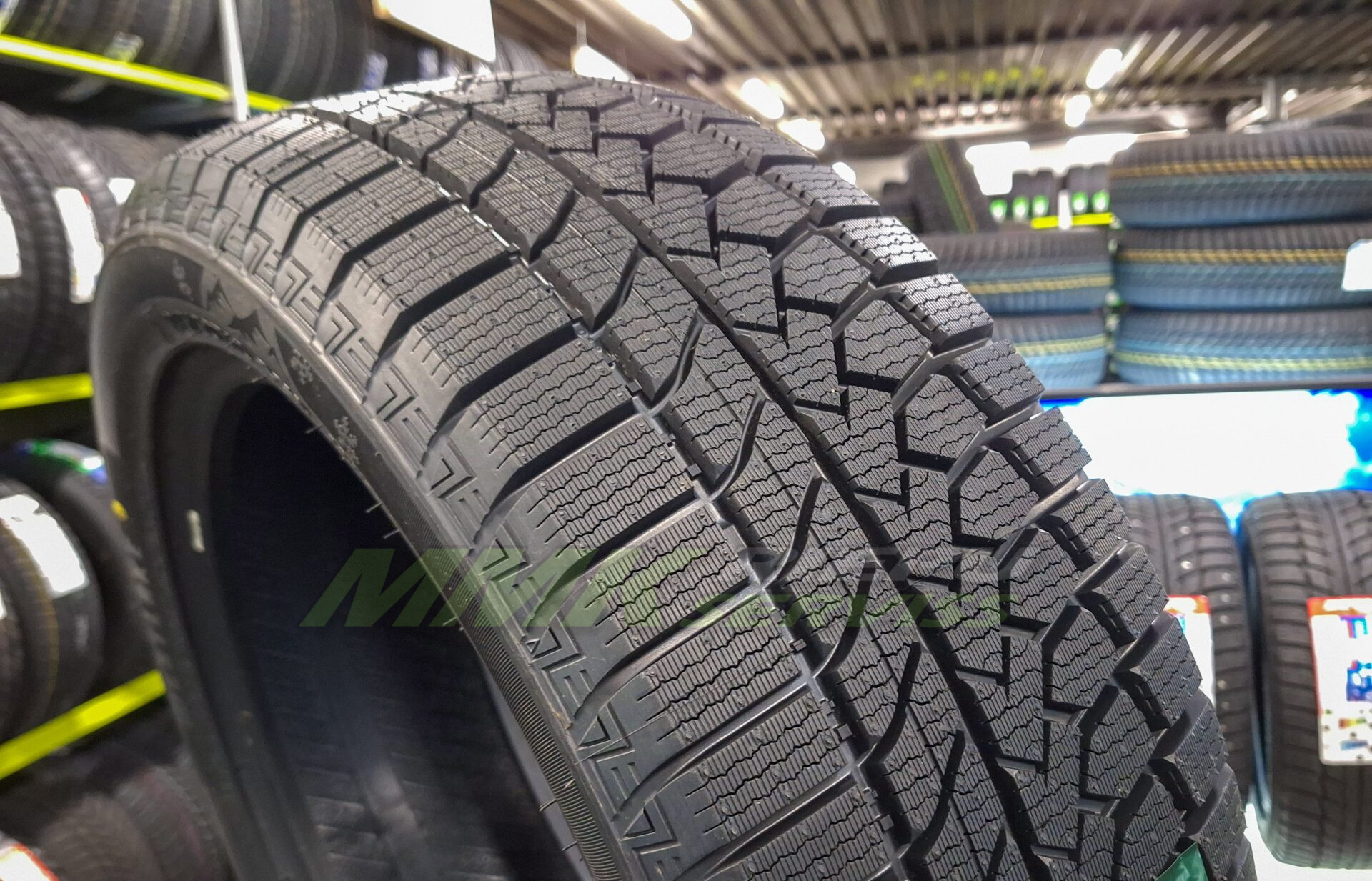 235/60R18 Trazano SW628 103T - Vissezonas riepas / Ziemas riepas