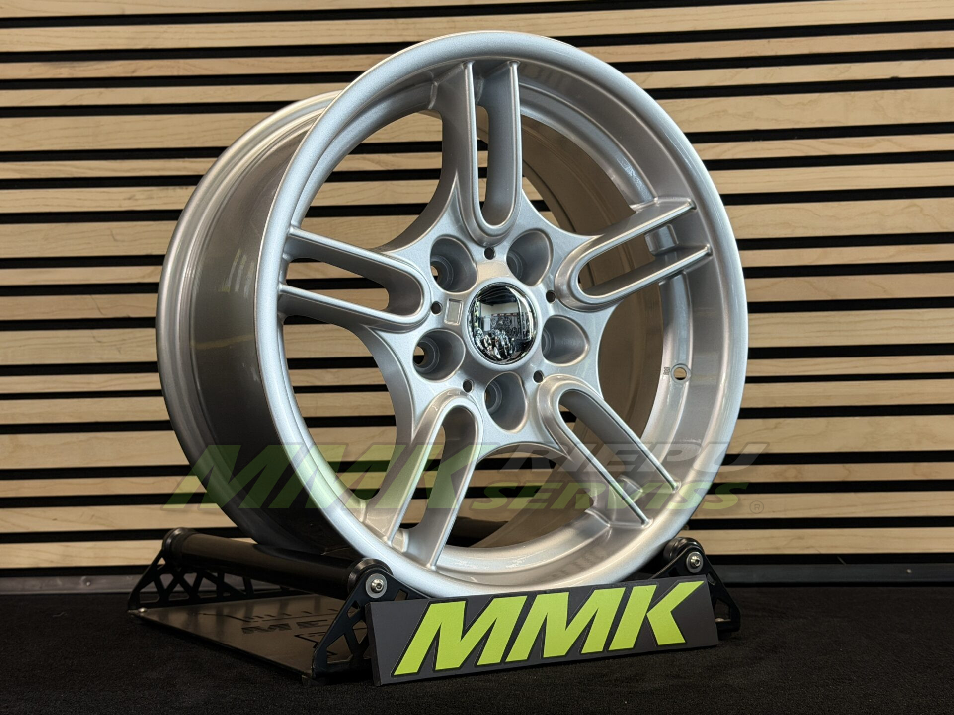R17X8 5X120 ET20 74.1 A5477 Silver Shining (SS) - Aluminija A riepas