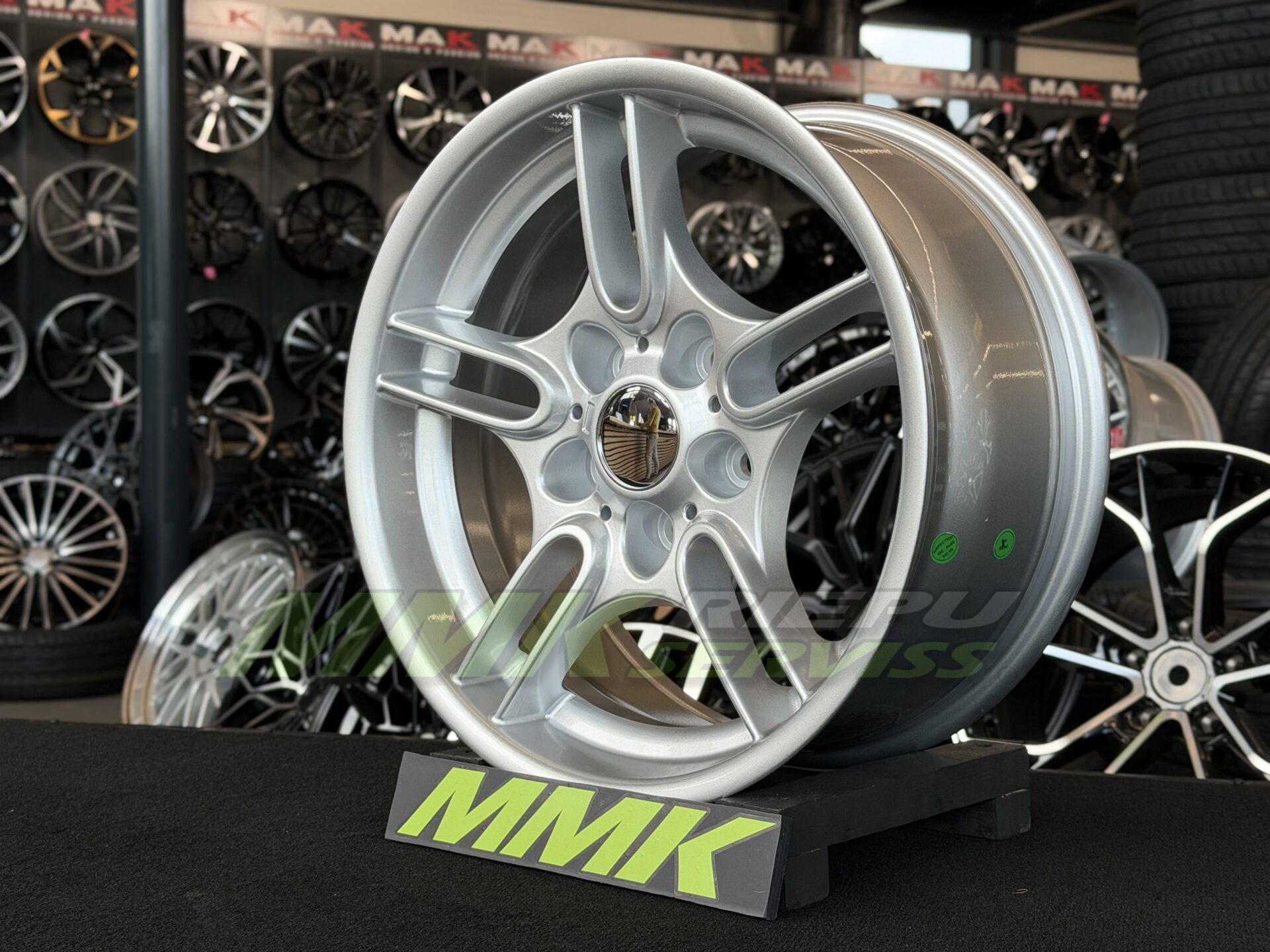 R17X8 5X120 ET20 74.1 A5477 Silver Shining (SS) - Aluminija A riepas