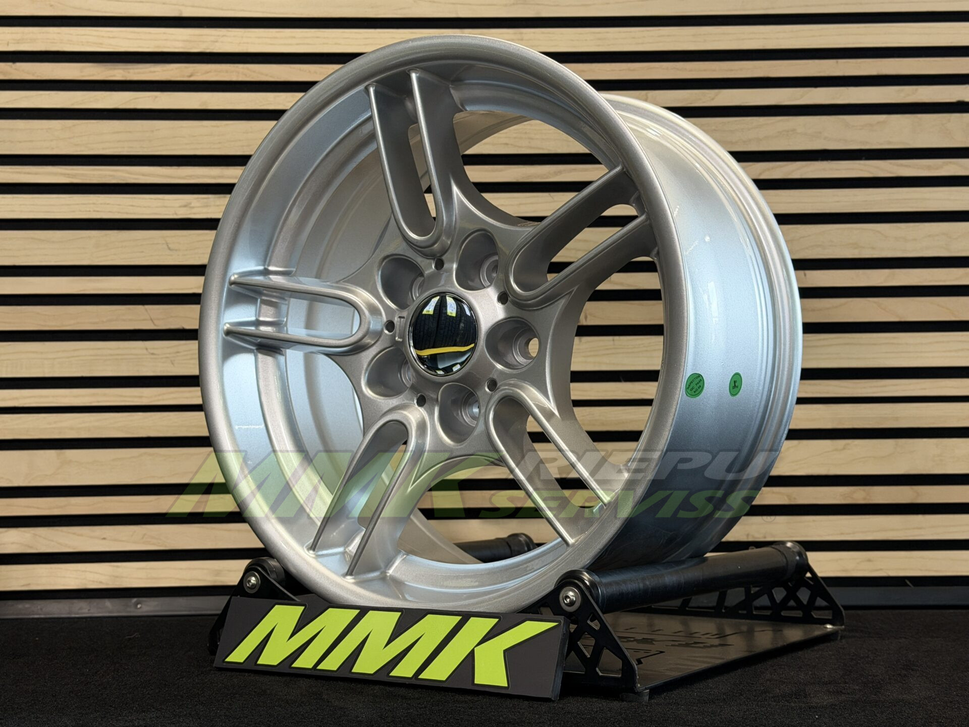 R17X8 5X120 ET20 74.1 A5477 Silver Shining (SS) - Aluminija A riepas