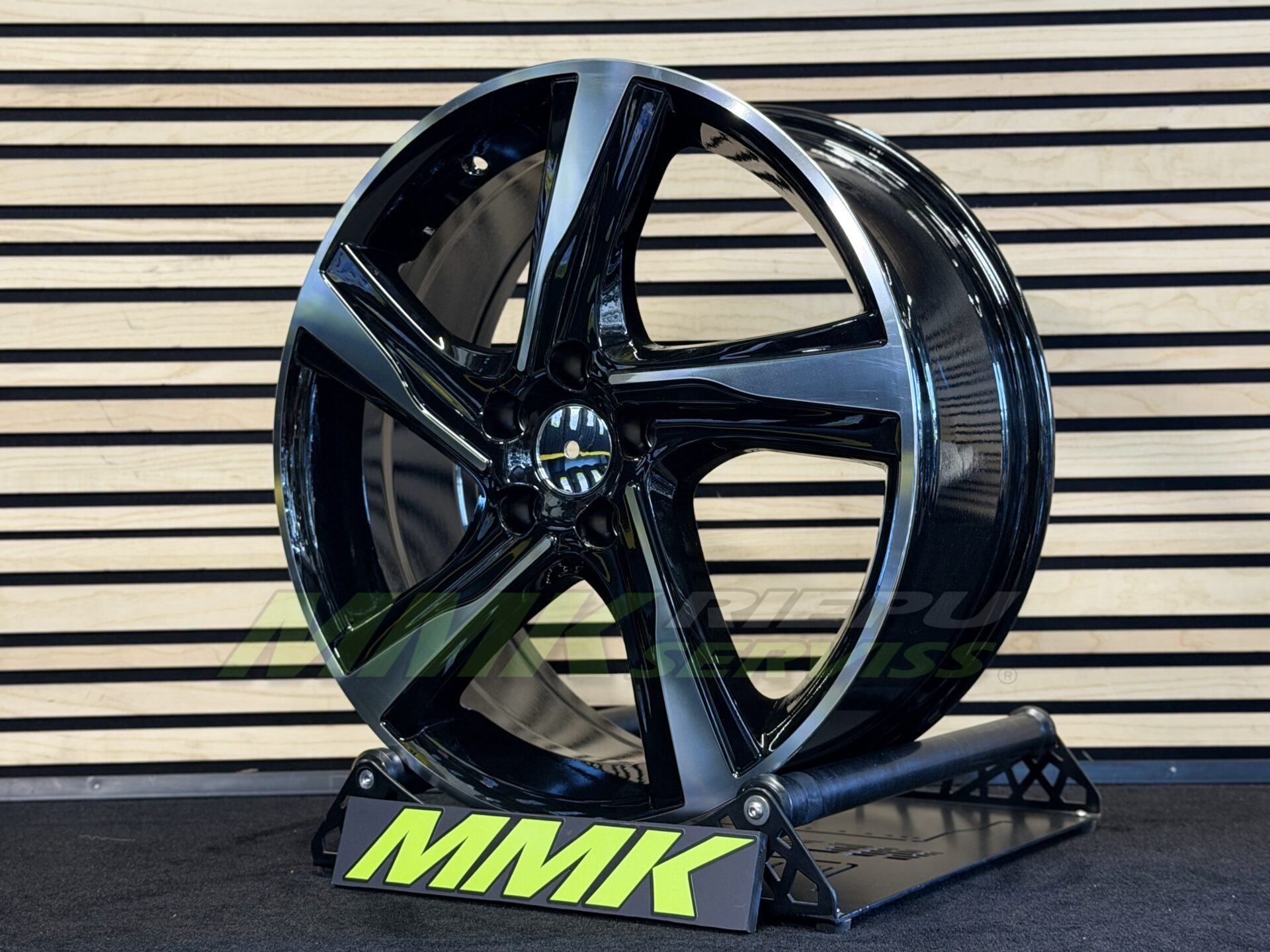 R18X7.5 5X108 ET49 67.1 BY115 MB - Aluminija A riepas