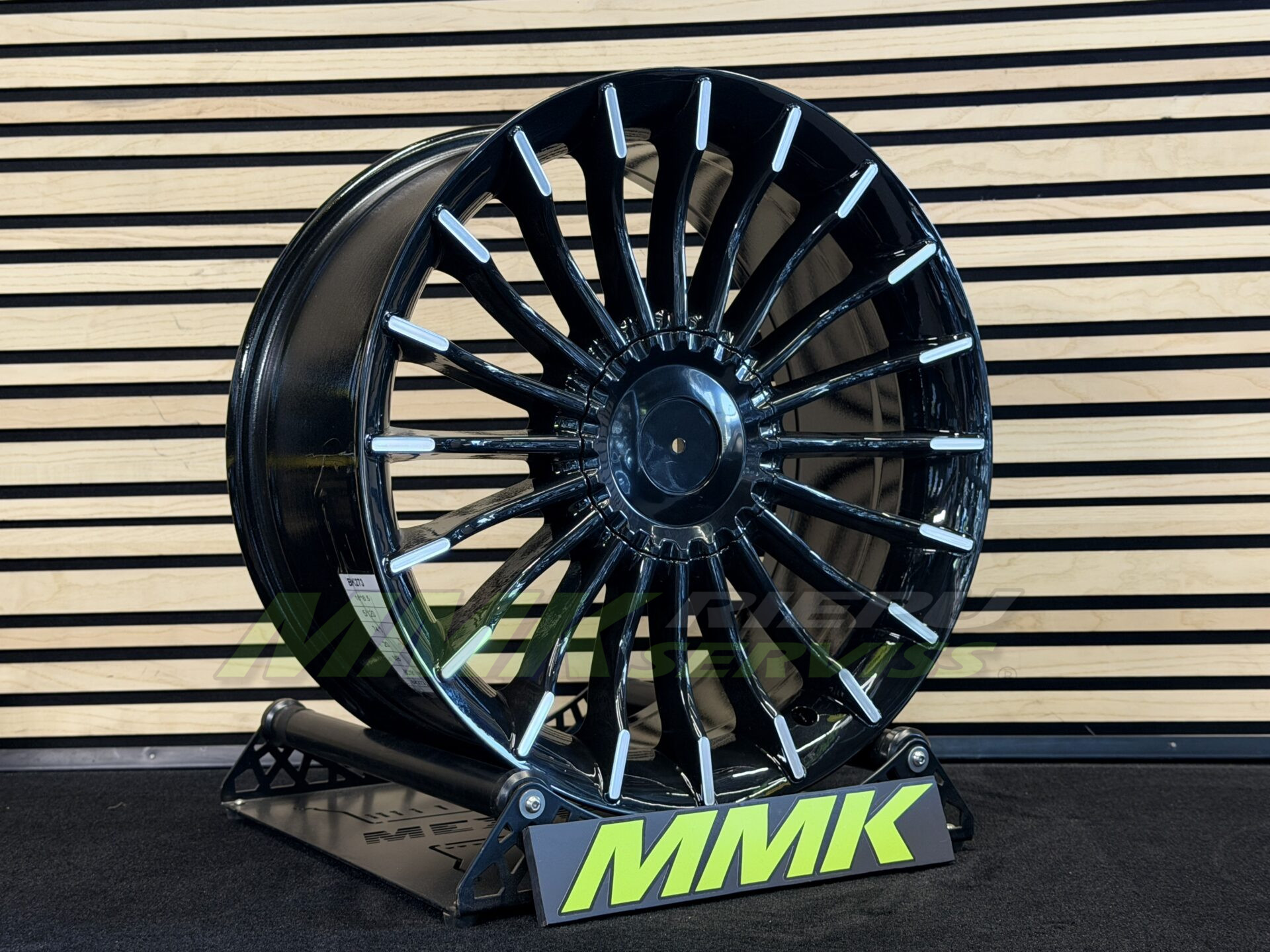 R18X8.5 5X120 ET20 74.1 BK273 MB - Aluminija A riepas