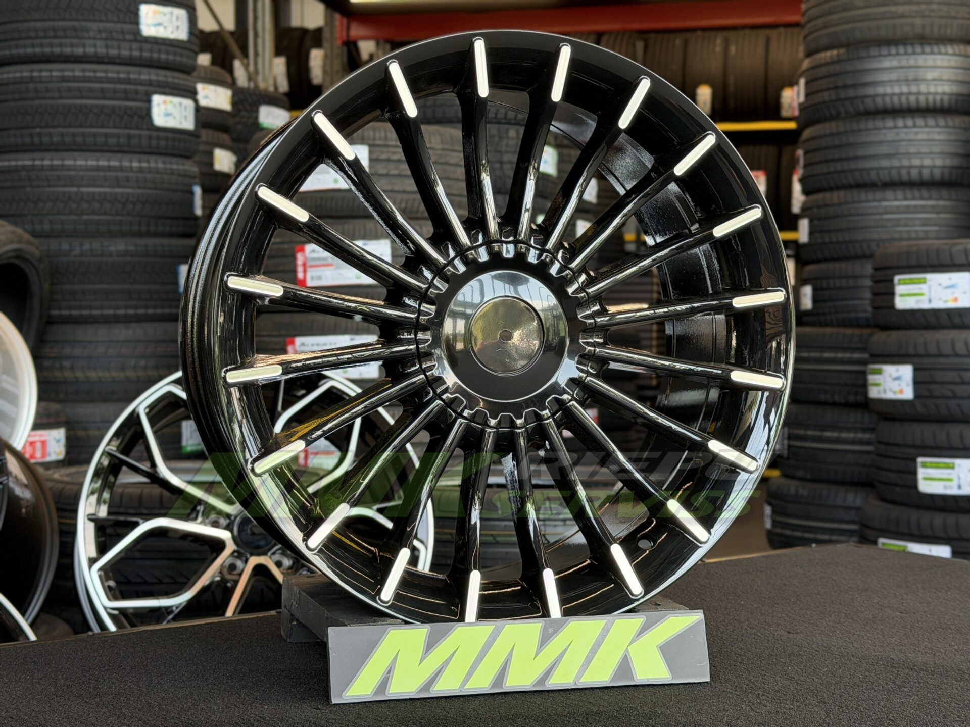 R18X8.5 5X120 ET20 74.1 BK273 MB - Aluminija A riepas