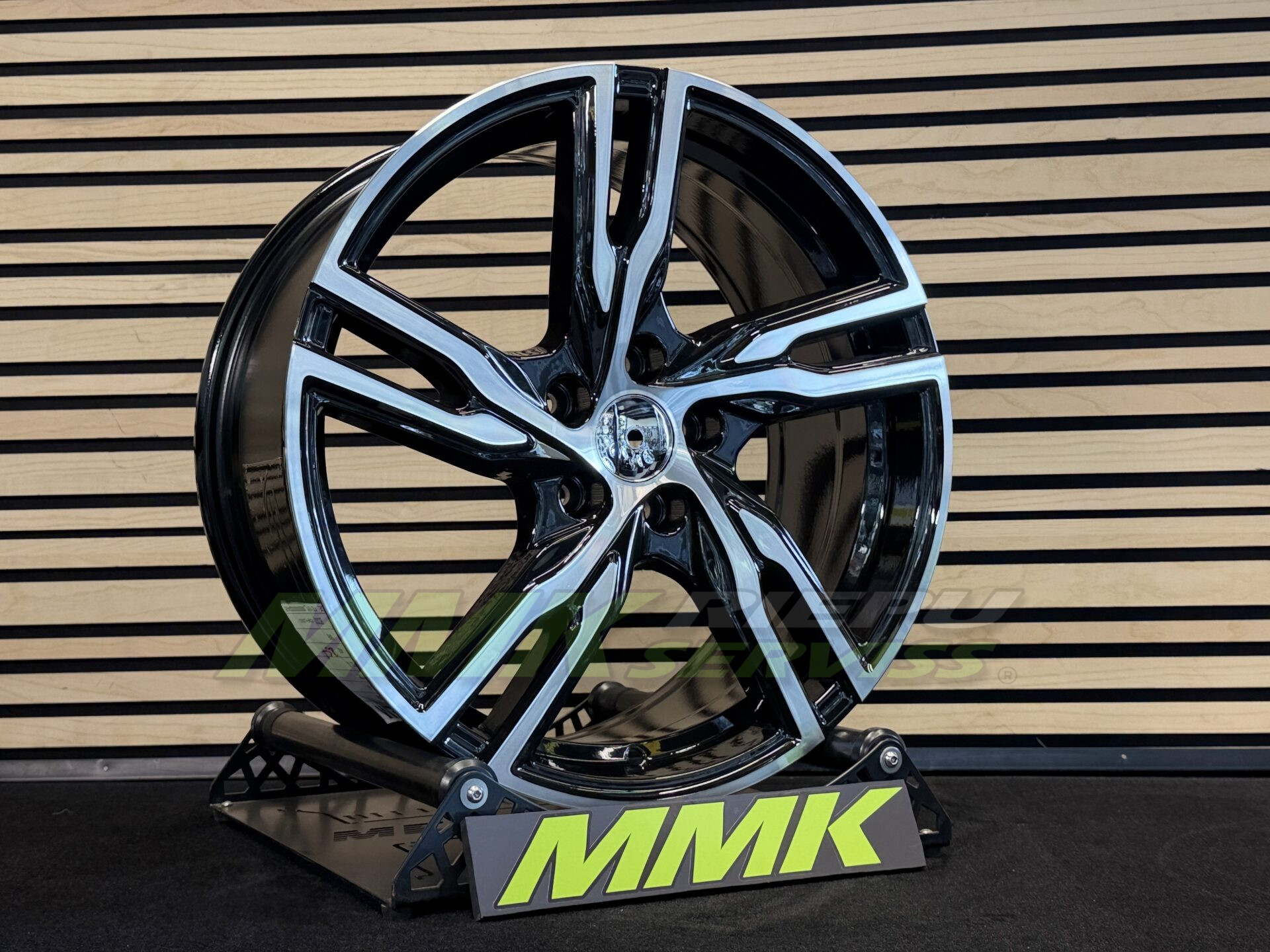 R18X8 5X108 ET50 63.3 FE161 (BK5399) Black Polished (MB) - Aluminija A riepas