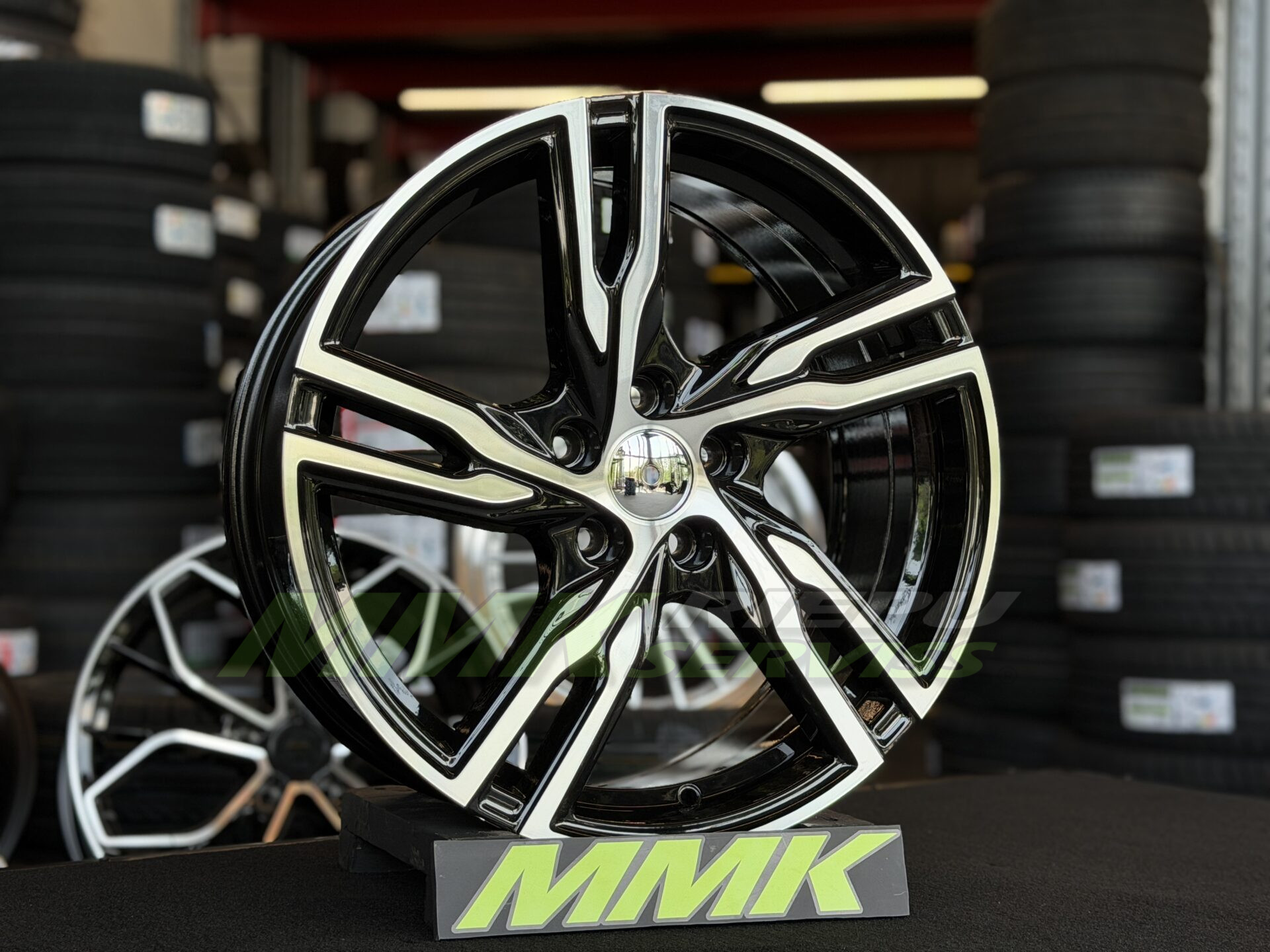 R18X8 5X108 ET50 63.3 FE161 (BK5399) Black Polished (MB) - Aluminija A riepas
